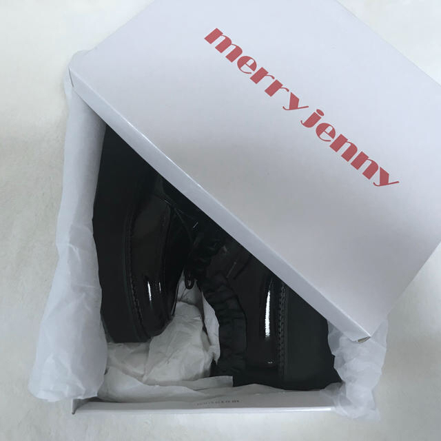 merry jenny(メリージェニー)のmerry jenny  厚底エナメルフリルローファー レディースの靴/シューズ(ローファー/革靴)の商品写真