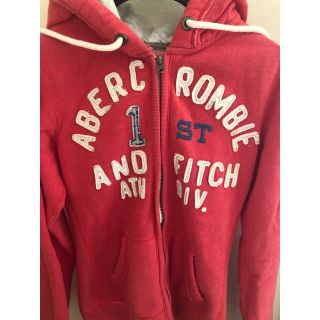 アバクロンビーアンドフィッチ(Abercrombie&Fitch)のパーカー(パーカー)