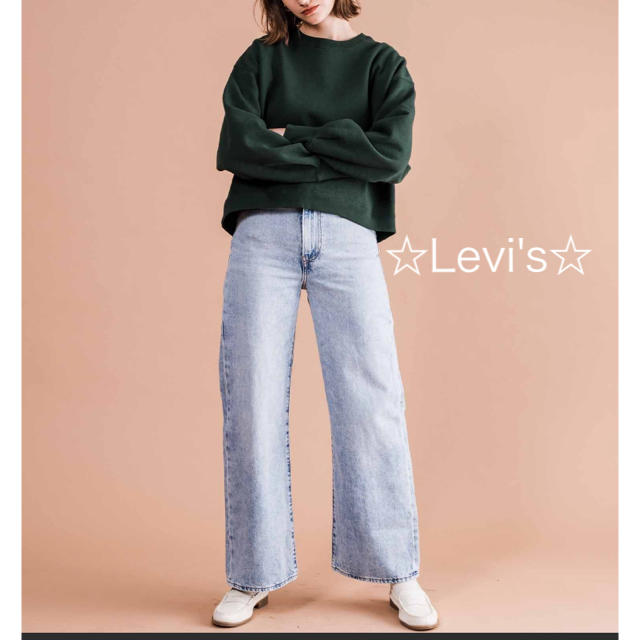 Levi's デニム "ワイドパンツ"