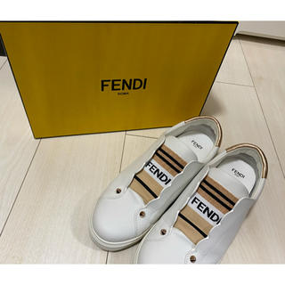 フェンディ(FENDI)のFENDI スニーカー　最終値下げ！(スニーカー)