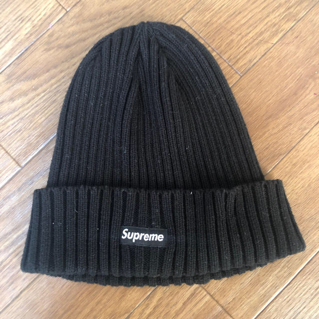 Supreme(シュプリーム)のsupreme ニット　small boxlogo メンズの帽子(ニット帽/ビーニー)の商品写真