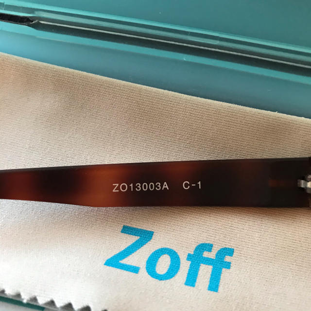 Zoff(ゾフ)のZoff★ブルーライトカットメガネ★度なし レディースのファッション小物(サングラス/メガネ)の商品写真