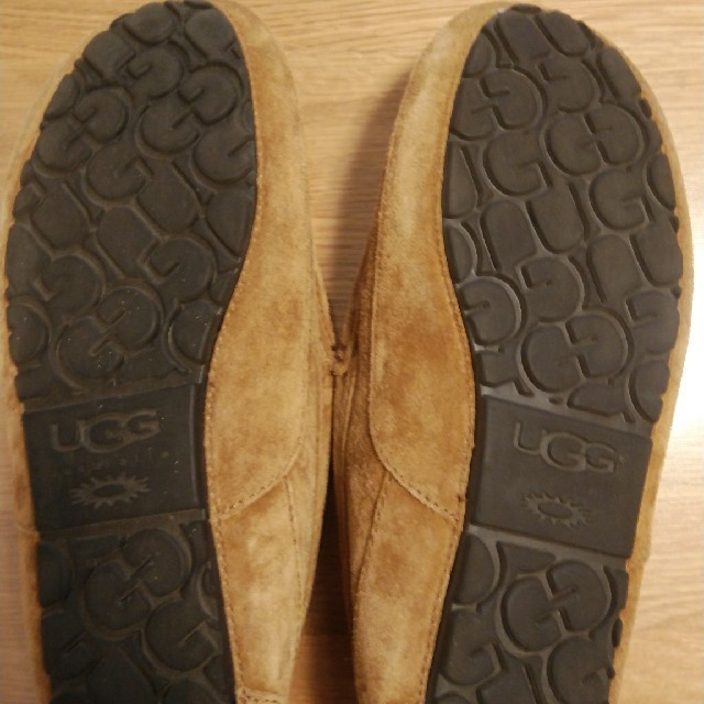 UGG(アグ)の短時間着用のみ UGG スリッポン メンズ メンズの靴/シューズ(スリッポン/モカシン)の商品写真