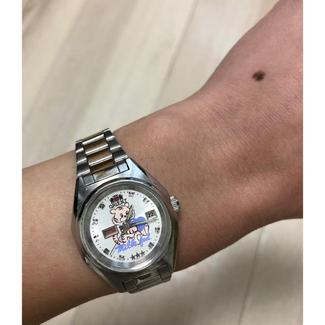MILKFED.(ミルクフェド)のmilkfed、MILKFED.×ORIENT限定コラボウォッチ、腕時計 レディースのファッション小物(腕時計)の商品写真