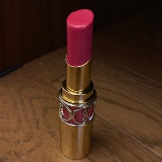 イヴサンローランボーテ(Yves Saint Laurent Beaute)のルージュヴォリュプテシャイン♯26(口紅)