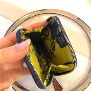 エルメス(Hermes)のくまくま子さん専用HERMES💙シルクイン、小銭入れ、ネイビーイエロー(財布)