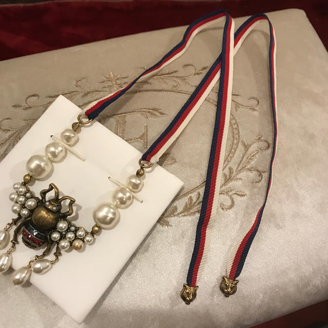 GUCCI - GUCCI グッチ チョーカー bee ハチ パール の通販 by GUCCI - GUCCI グッチ チョーカー bee ハチ パール の通販 by