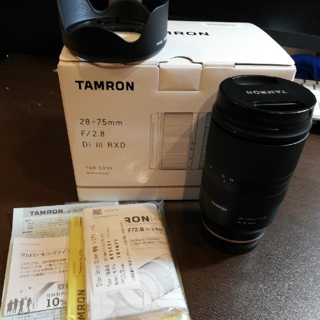 Tamron タムロン 28-75mm f/2.8 Di III RXDカメラ