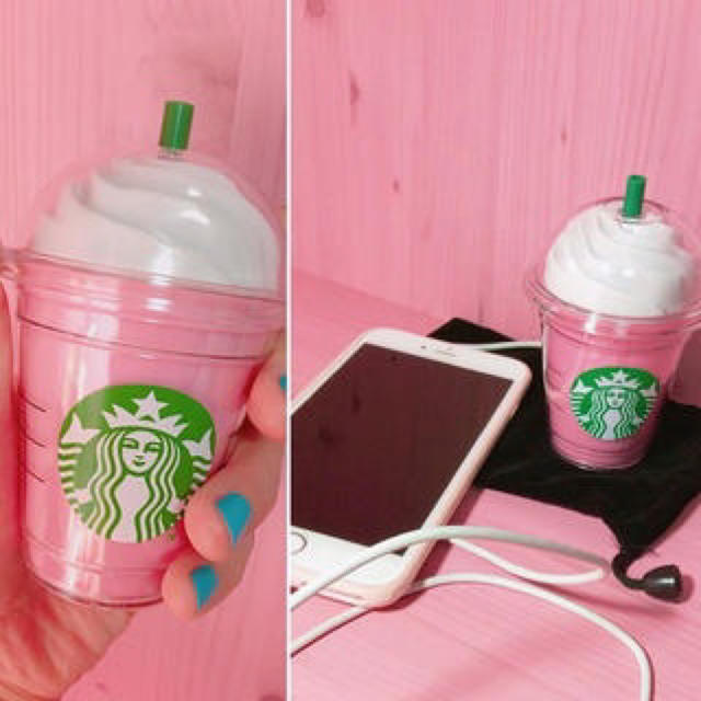 Starbucks Coffee(スターバックスコーヒー)の【激レア】スタバ starbucks フラペチーノ モバイルバッテリー ピンク スマホ/家電/カメラのスマートフォン/携帯電話(バッテリー/充電器)の商品写真