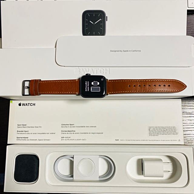 セール Apple Watch - 新品Apple Watch 5 40mm GPSモデルの通販 by ゆう's shop|アップルウォッチならラクマ 正規店