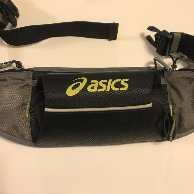 asics(アシックス)のasics ランニング用　ウェストポーチ スポーツ/アウトドアのランニング(その他)の商品写真