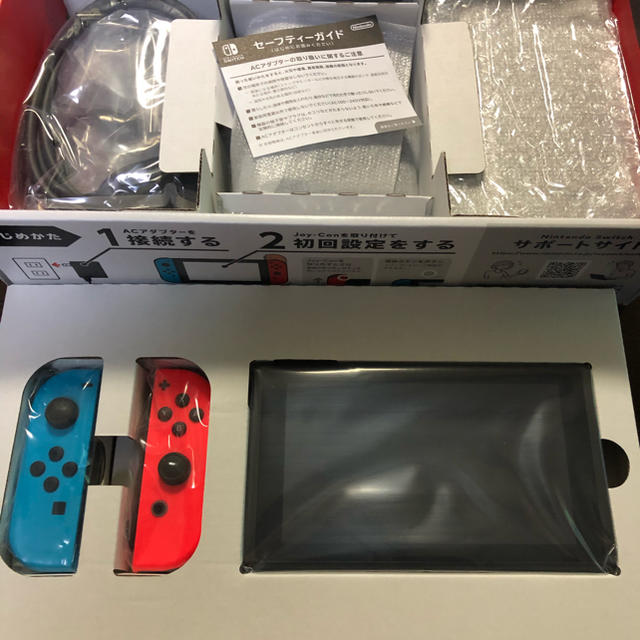 Nintendo Switch(ニンテンドースイッチ)のNintendoSwitch本体、新品未使用、保証期間約1年 エンタメ/ホビーのゲームソフト/ゲーム機本体(家庭用ゲーム機本体)の商品写真