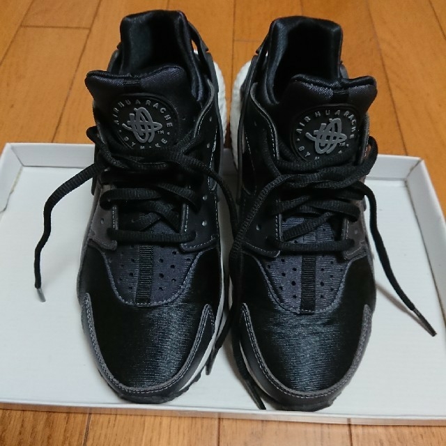 【美品】NIKE AIR HUARACHE 23.5㎝