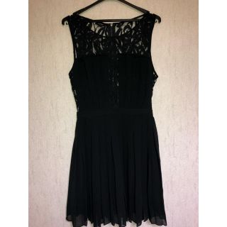 ビーシービージーマックスアズリア(BCBGMAXAZRIA)のBCBGマックスアズリア⭐︎ワンピース ドレス(ミニワンピース)