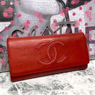 シャネル(CHANEL)のメンちゃん様専用！美品♡CHANEL・スタッズ付きビッグロゴ 長財布★正規品(財布)