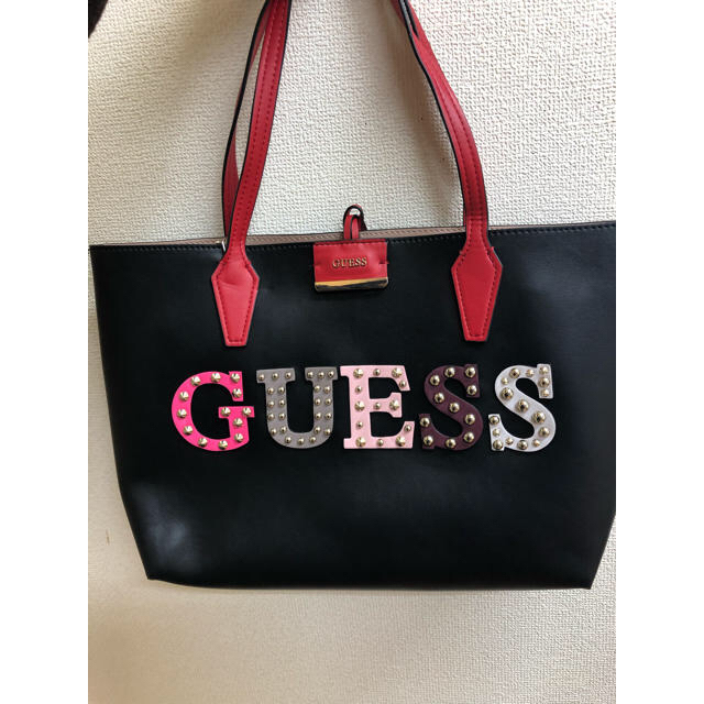 GUESS トートバッグ BOBBI INSIDE OUT TOTEレディース