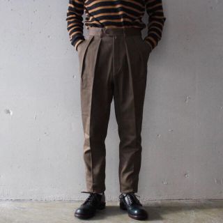 コモリ(COMOLI)の新品 NEAT Cotton Pique Tapered Khaki 44(スラックス)