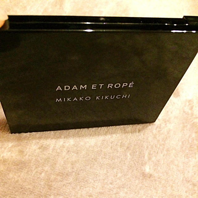 Adam et Rope'(アダムエロぺ)のしみ様専用💓InRed付録 ADAM ET ROPEメイクパレット コスメ/美容のキット/セット(コフレ/メイクアップセット)の商品写真