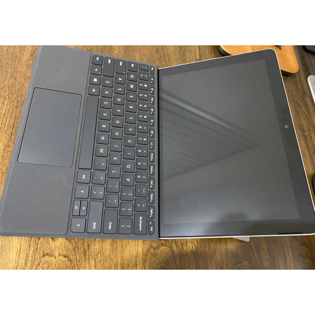 Microsoft Surface Go 1824　外観良好　少々難あり