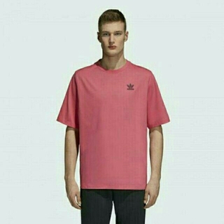アディダス(adidas)のアディダス adidas Tシャツ ピンク(Tシャツ/カットソー(半袖/袖なし))