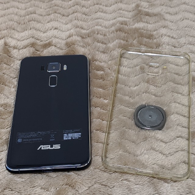 ASUS(エイスース)のZenFone3 (ZE520KL) Sapphire Black 本体 スマホ/家電/カメラのスマートフォン/携帯電話(スマートフォン本体)の商品写真