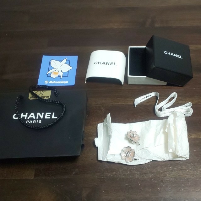 イヤリングCHANEL イヤリング