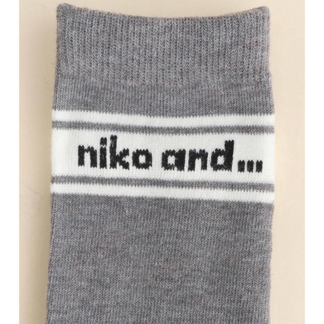 niko and...(ニコアンド)のニコアンド  niko and (W)ORアソートロゴ3Pソックス+ブラック レディースのレッグウェア(ソックス)の商品写真