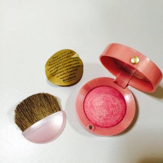 ブルジョワ(bourjois)のbebe様(チーク)