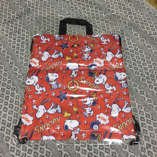 SNOOPY(スヌーピー)の【新品･未使用】スヌーピー　ナップサック キッズ/ベビー/マタニティのこども用バッグ(リュックサック)の商品写真