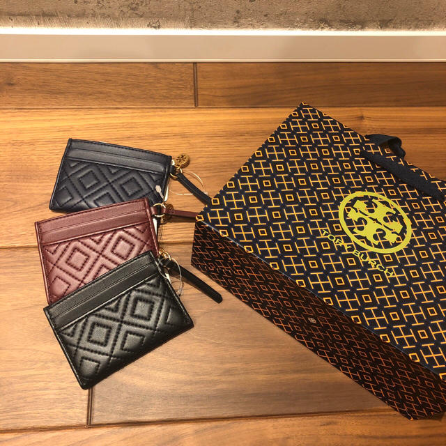 【新品/未使用】Tory Burch パスケース/カードケース