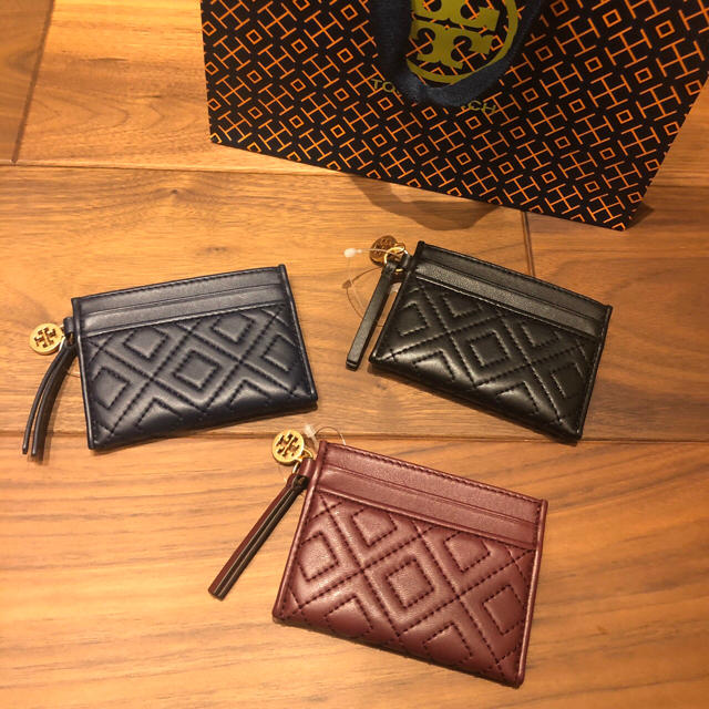 限定SALE正規品 Tory Burch - Tory Burch パスケース/カードケースの