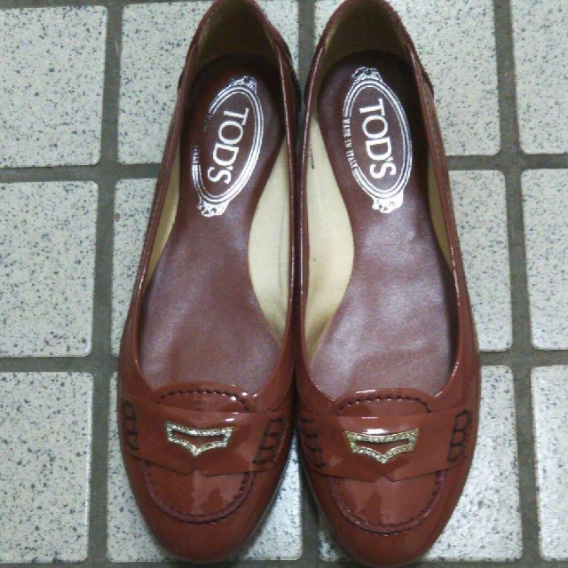 TOD'S(トッズ)のTOD'S　トッズ　フラット　パンプス　スニーカー　レザー　モカシン レディースの靴/シューズ(ローファー/革靴)の商品写真