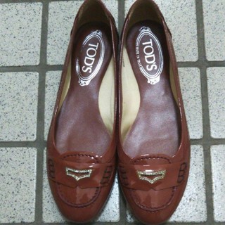 トッズ(TOD'S)のTOD'S　トッズ　フラット　パンプス　スニーカー　レザー　モカシン(ローファー/革靴)