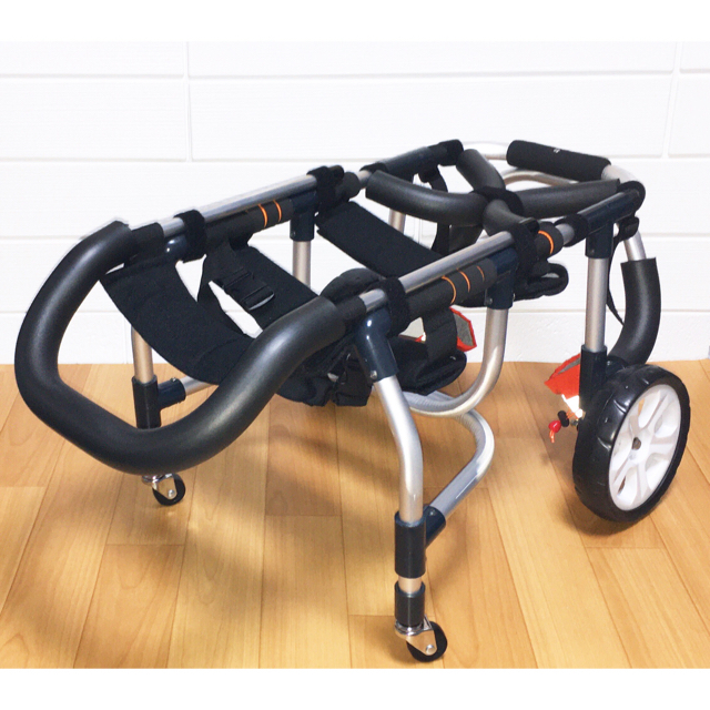 ■犬用車椅子 歩行器 中型犬用4輪車いす 顎乗せ付 8kg～17kg位  介護