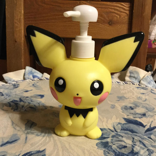 ポケモン(ポケモン)のピチュウ⭐️シャンプーボトルのみ⭐️詰め替え容器 コスメ/美容のヘアケア/スタイリング(シャンプー)の商品写真