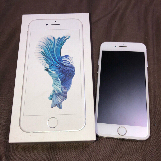 iPhone6S 64GB シルバー(simロック解除済)