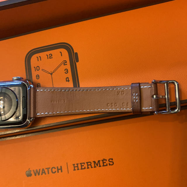 Hermes(エルメス)のApple Watch Series 4 エルメス 40mm(2年保証あり) メンズの時計(腕時計(デジタル))の商品写真