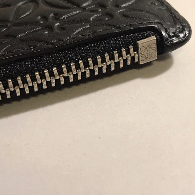 LOEWE(ロエベ)のロエベ  カードケース  カードホルダー　ブラック レディースのファッション小物(コインケース)の商品写真
