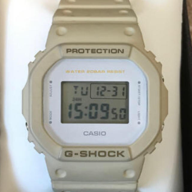 G-SHOCK(ジーショック)のサンドベージュ　G-SHOCK メンズの時計(腕時計(デジタル))の商品写真