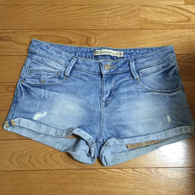 ZARA(ザラ)のzara denimショーパン レディースのパンツ(ショートパンツ)の商品写真