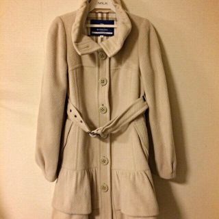 BURBERRY(フリル ・ ロングコート)のフリマアイテム一覧 BURBERRY(フリル ・ ロングコート)のフリマアイテム一覧