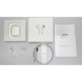 アップル(Apple)のApple AirPods 第二世代　ワイヤレス充電　エアポッズ　イヤホン(ヘッドフォン/イヤフォン)