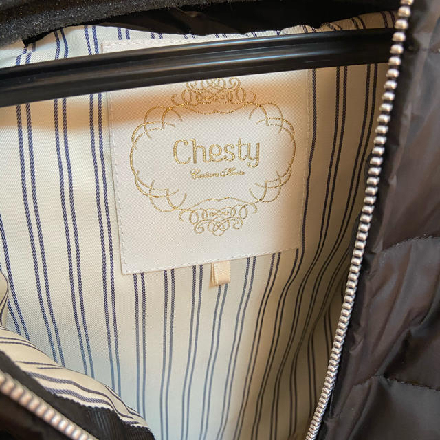 Chesty(チェスティ)のChesty ビジューグログランダウン レディースのジャケット/アウター(ダウンコート)の商品写真