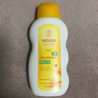 ヴェレダ(WELEDA)の【新品未使用】WELEDA カレンドラ　ベビーオイル　200ml(ベビーローション)