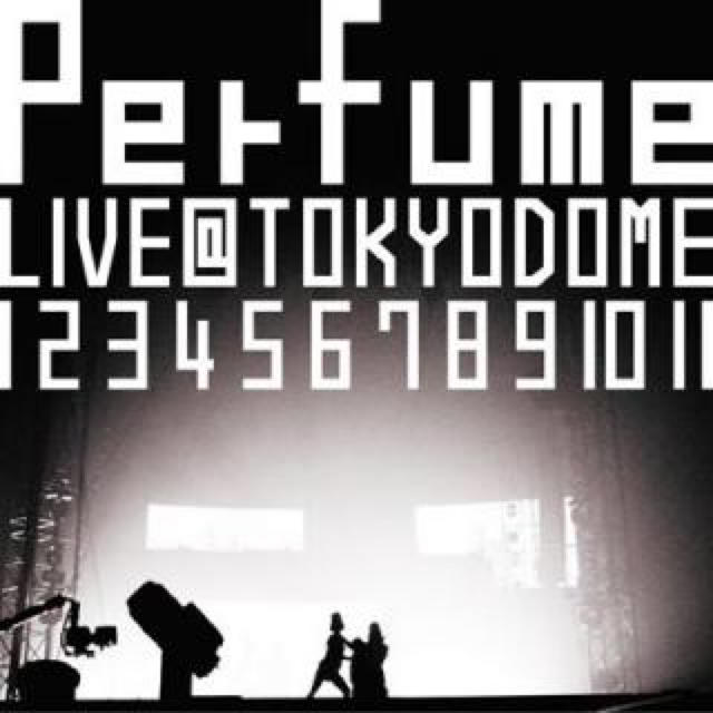 新品未開封 Perfume(パフューム)LIVE Tシャツ@tokyodome エンタメ/ホビーのタレントグッズ(ミュージシャン)の商品写真