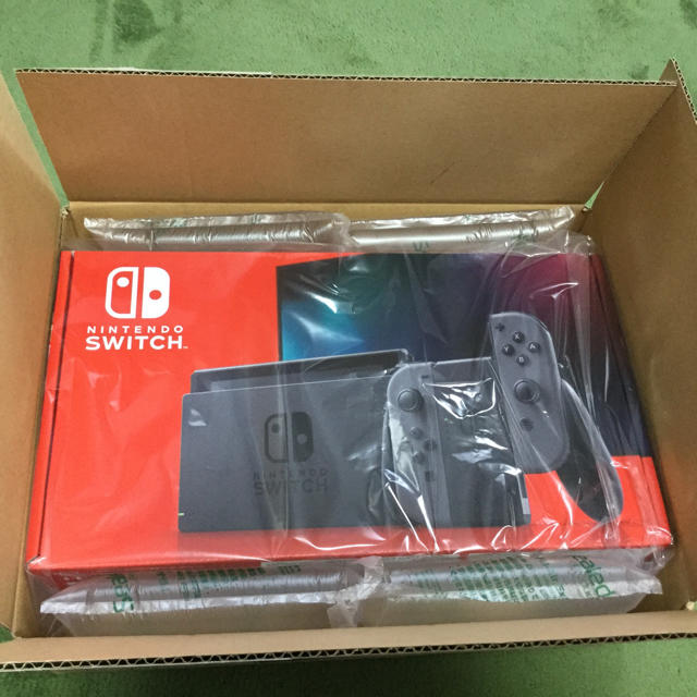 〜Nintendo Switch 本体 新型 グレー 新品未開封 送料込 即納〜 1