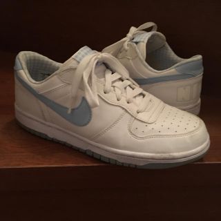 ナイキ(NIKE)のスニーカー(スニーカー)