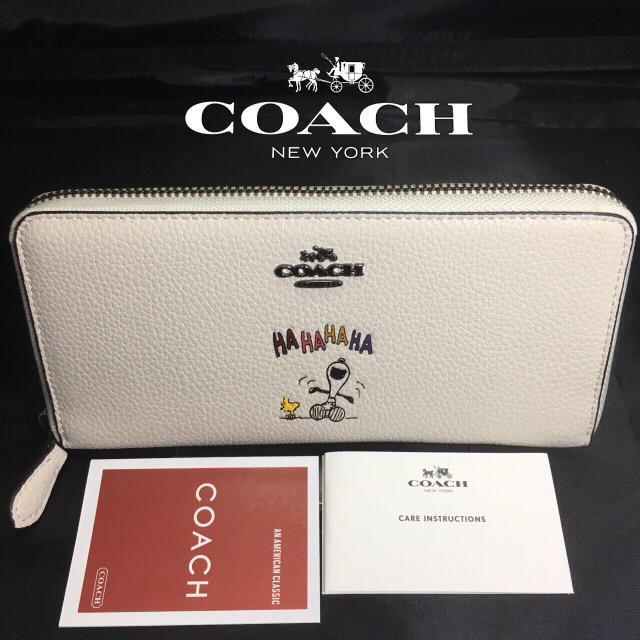 COACH(コーチ)のプレゼントにも❤️新品コーチ×スヌーピー正規品ラウンドファスナー長財布 レディースのファッション小物(財布)の商品写真