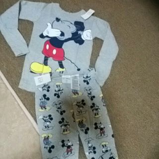 ベビーギャップ(babyGAP)の新品未使用GAPベビーXディズニーコラボパジャマ110Tシャツ+レギンス素材綿(パジャマ)