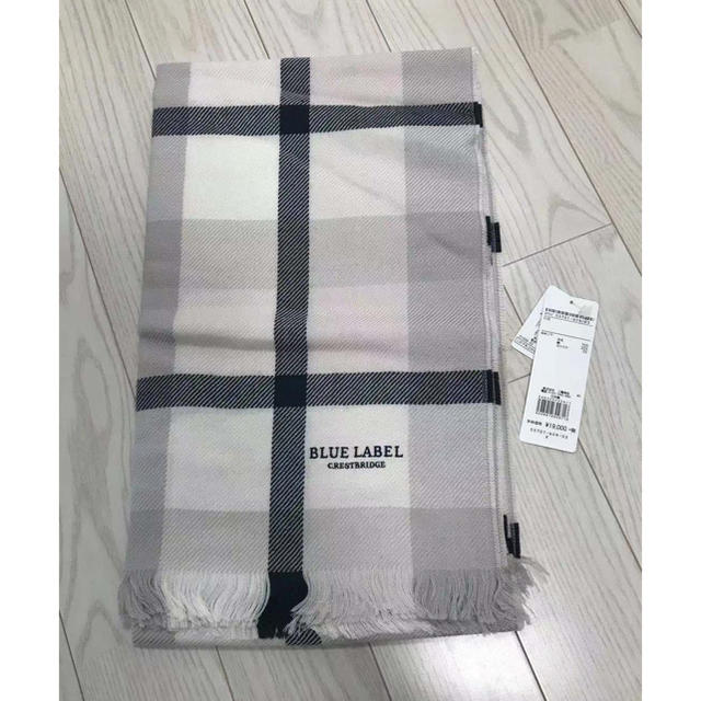 BURBERRY BLUE LABEL(バーバリーブルーレーベル)の新品　ブルー　レーベル　クレストブリッジ　マフラー レディースのファッション小物(マフラー/ショール)の商品写真